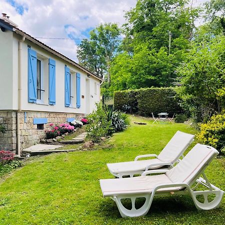 Les Volets Bleus Villa Parmain Luaran gambar
